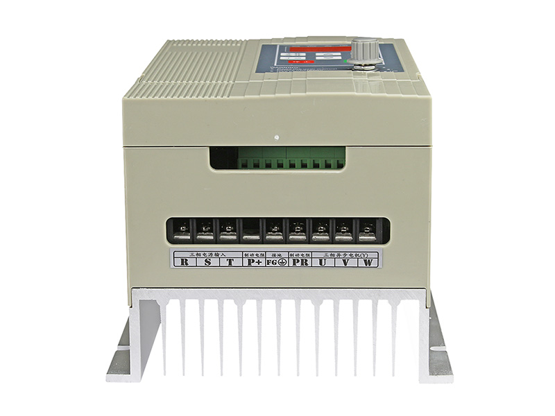 4000H通用變頻器，變頻器三相380V，變頻器廠家，電機(jī)變頻器
